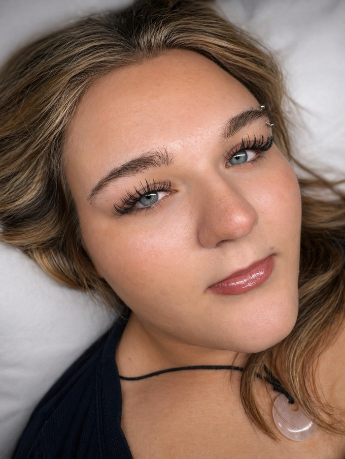 Hydrating vs Dehydrating Primers for Lashes